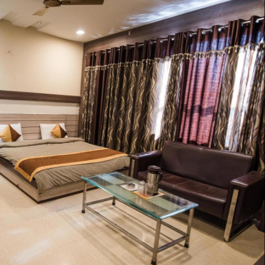 Brij Palace Hotel Бхопал Экстерьер фото